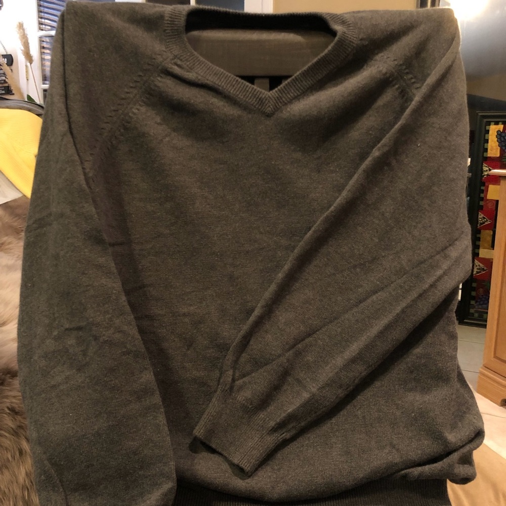BASS Premium V-Neck 100% Cotton Sweater